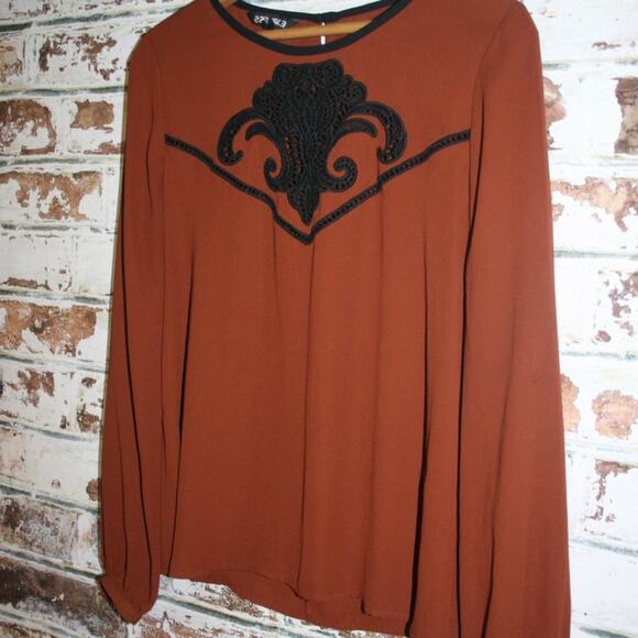 Express Embroidered Crochet Neckline Flowing Top - Picture 2 of 8